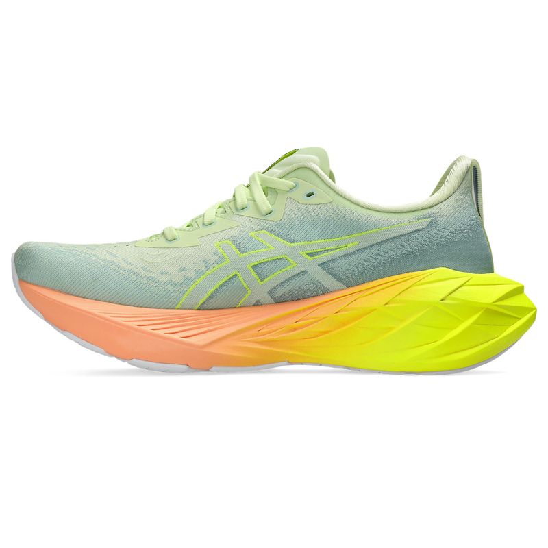 Zapatillas-ASICS-Novablast-4-Paris