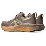 Zapatillas-ASICS-Novablast-5-Luxe