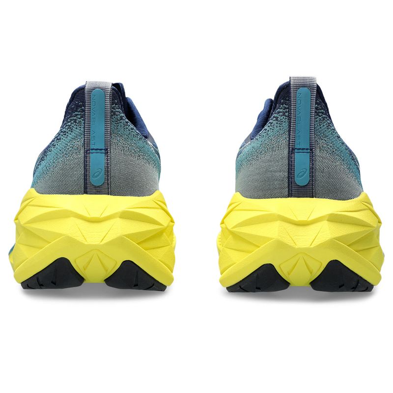 Zapatillas-ASICS-Novablast-4